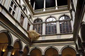 Tadashi Kawamata "Tree Huts", 2013 Installazione site specific, facciata e cortile di Palazzo Strozzi, Firenze